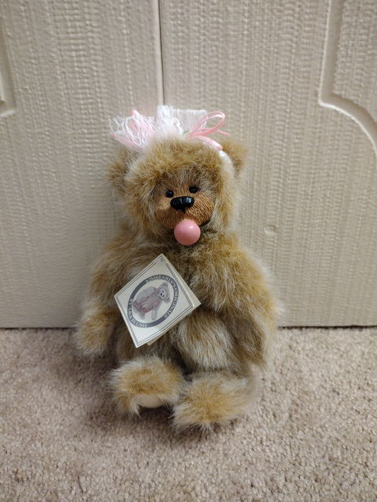 Kimbearly's Original's Sara - Ann Teddy Bear Plush Bubble's 9"