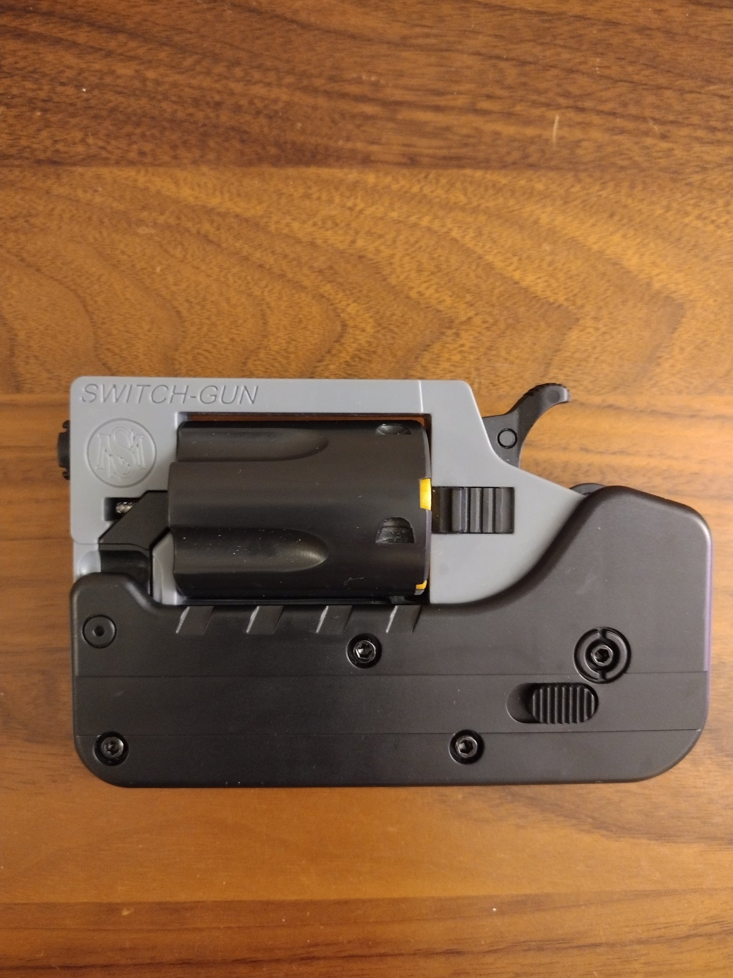 Lohui Folding Toy Gun- Switch Revolver