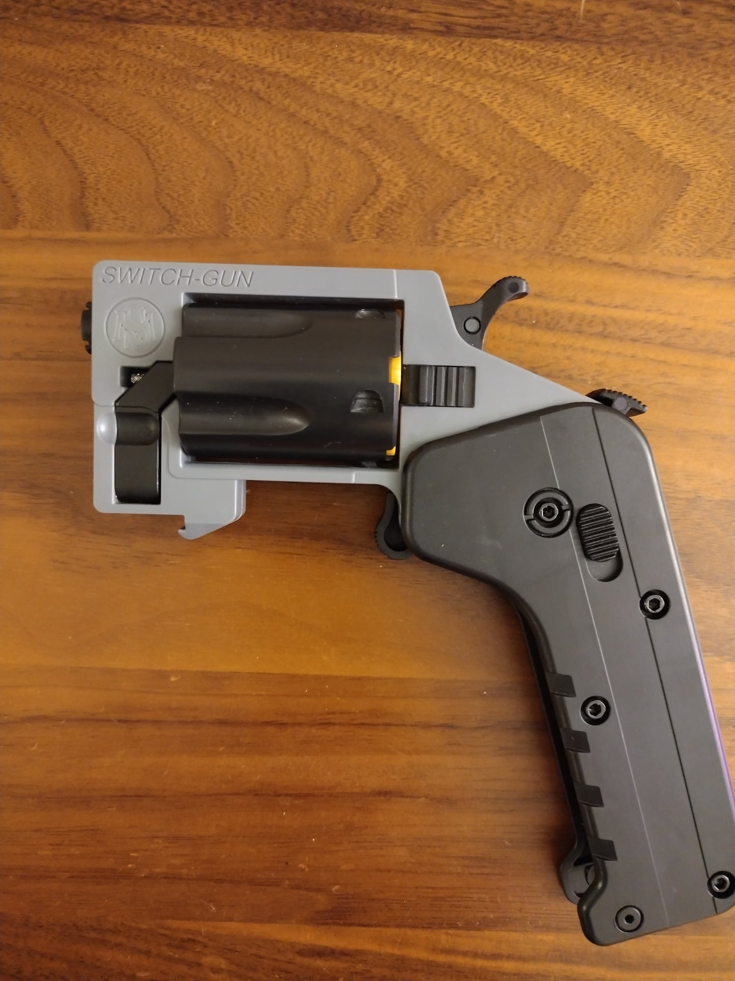 Lohui Folding Toy Gun- Switch Revolver