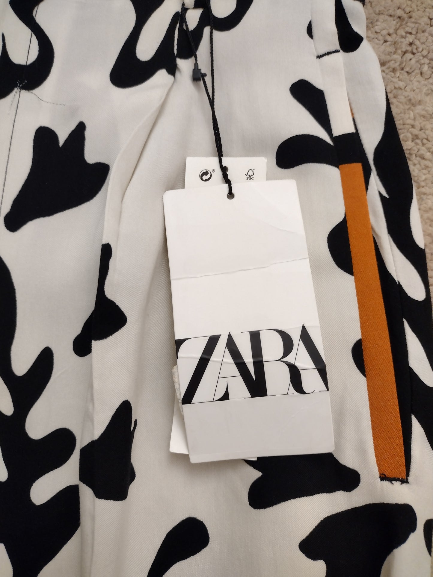 Zara Printed Tamanho Dress Pants With Darts