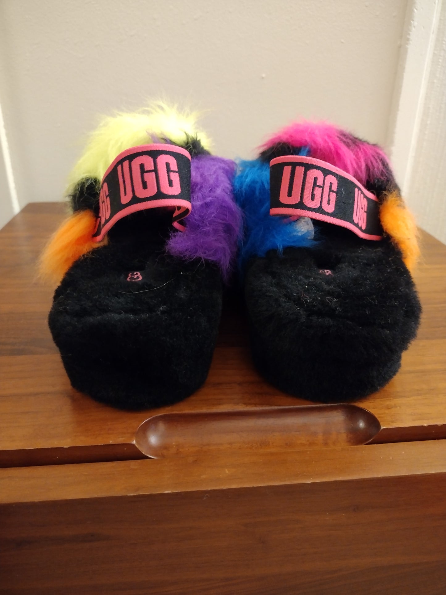 UGG Flush Yeah Party Spots Slides Sheepskin Slippers - Black , Multi Color